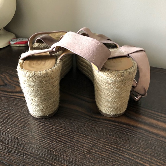 Marc fisher pink platform wedges - Picture 4 of 6